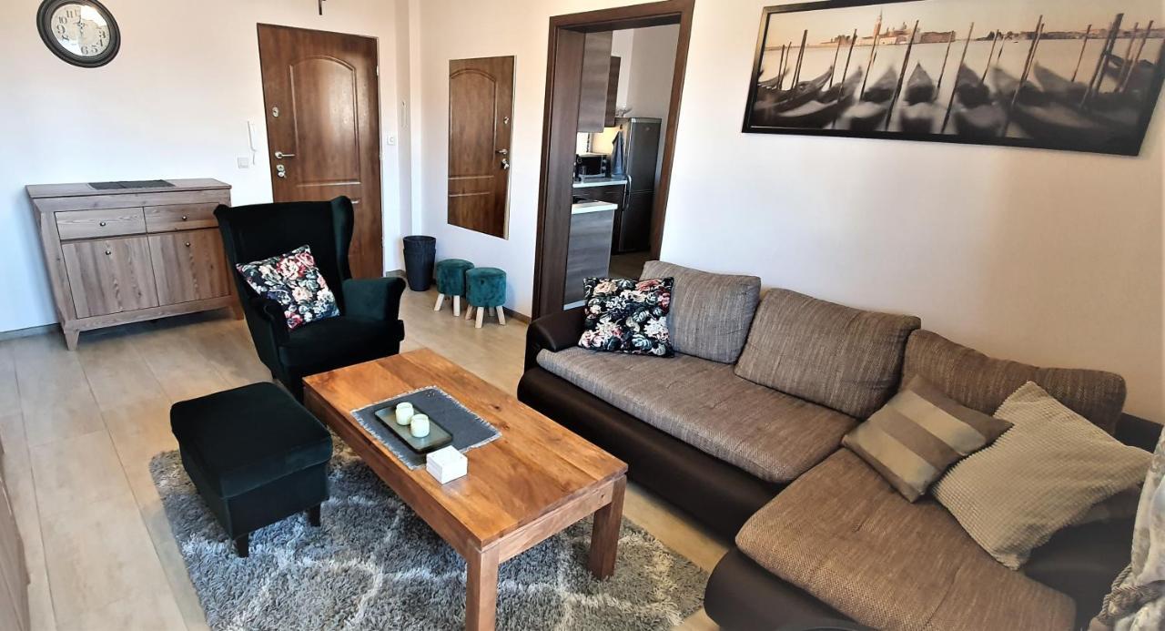 شقة Apartament Lavenderليبا المظهر الخارجي الصورة